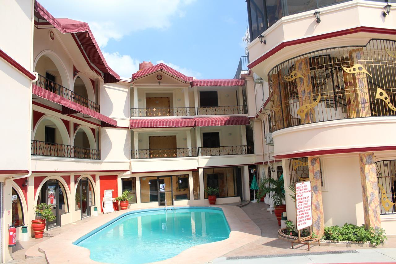 Hotel Luxe Confort Port-au-Prince Exterior photo